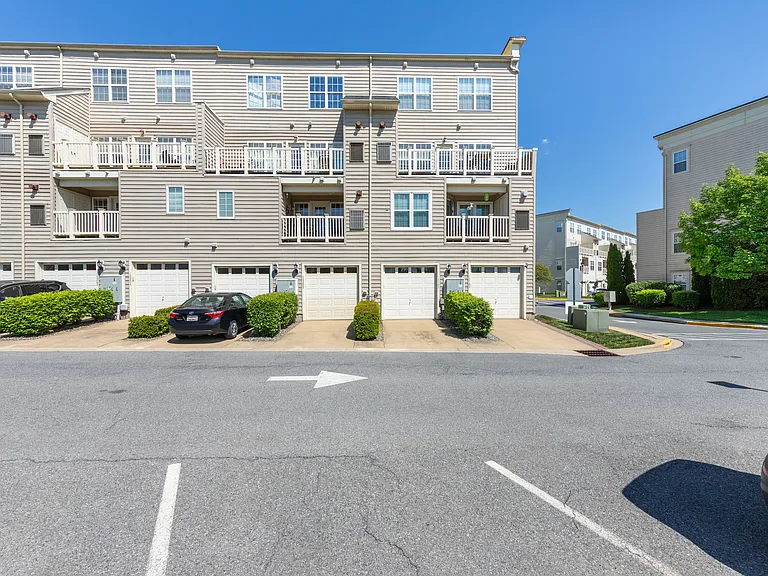 1830 Wheyfield Dr #6-B — Photo 3