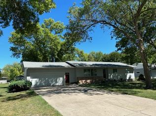 129 W 5th St S, Cottonwood, MN 56229