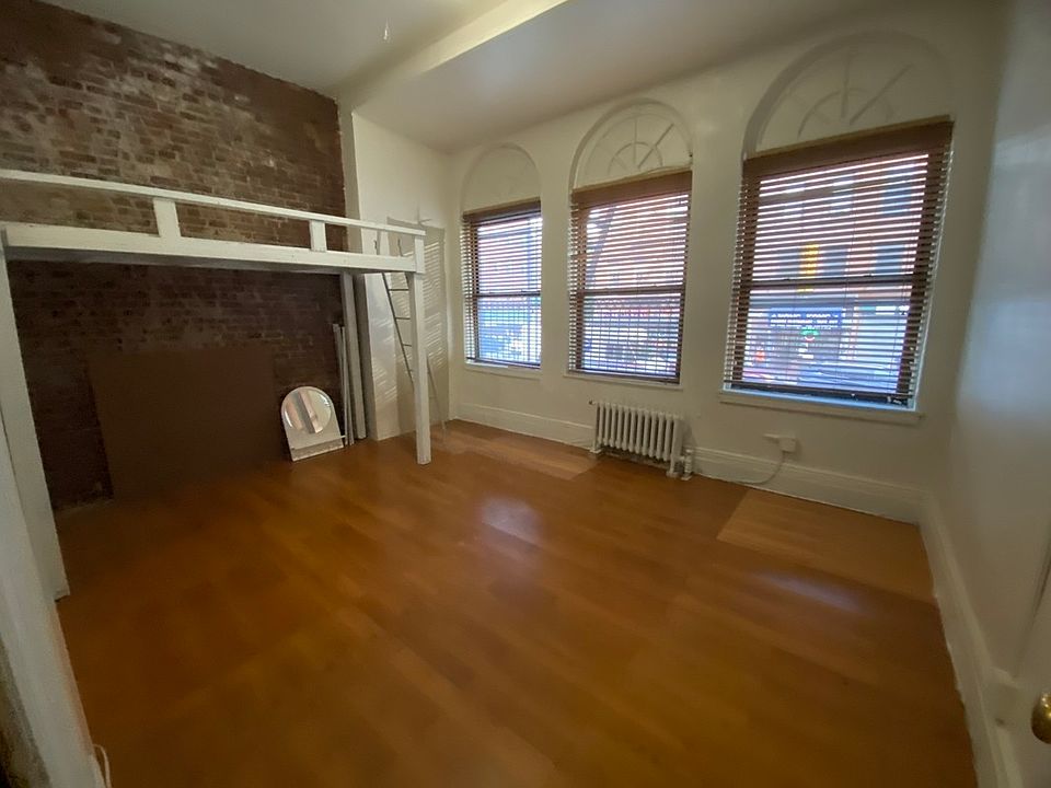 1st image of 1708 Lexington Ave #2