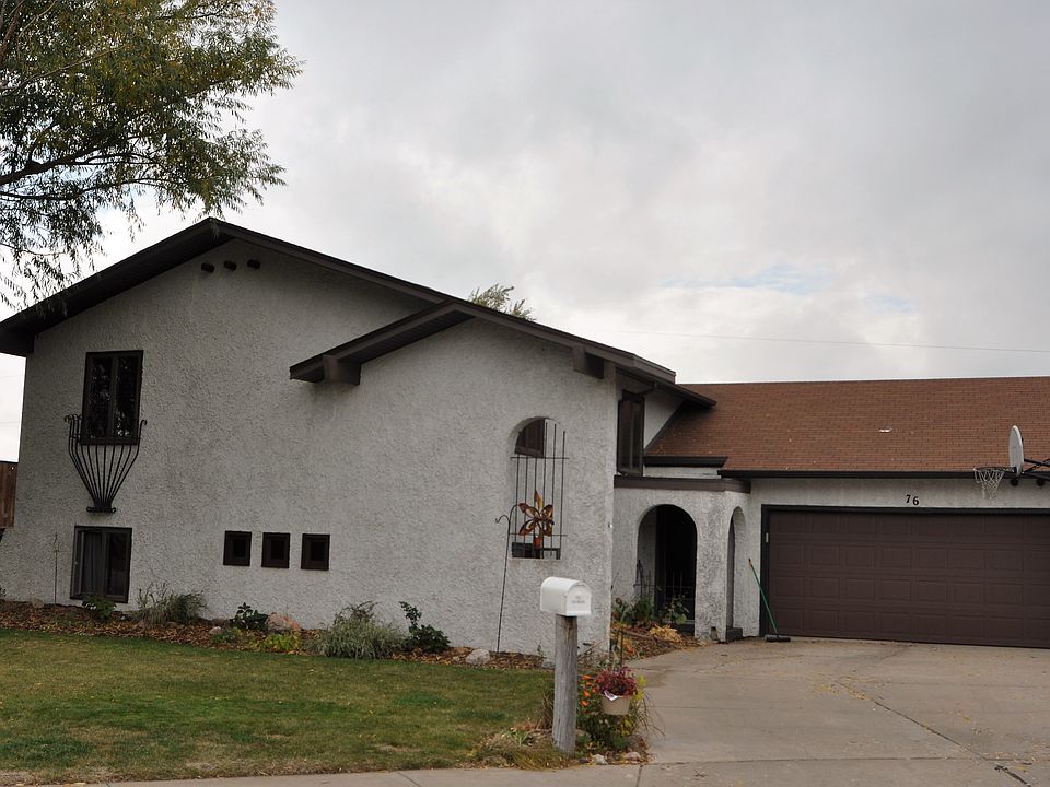 1st image of 76 Maplewood Cir