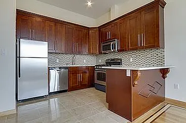 Rented by Wolf Brokerage LLC