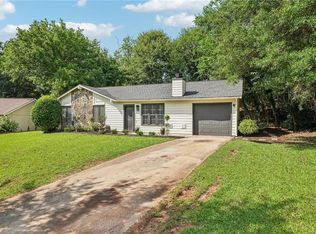 1050 Parkwest Ct, Stone Mountain, GA 30088