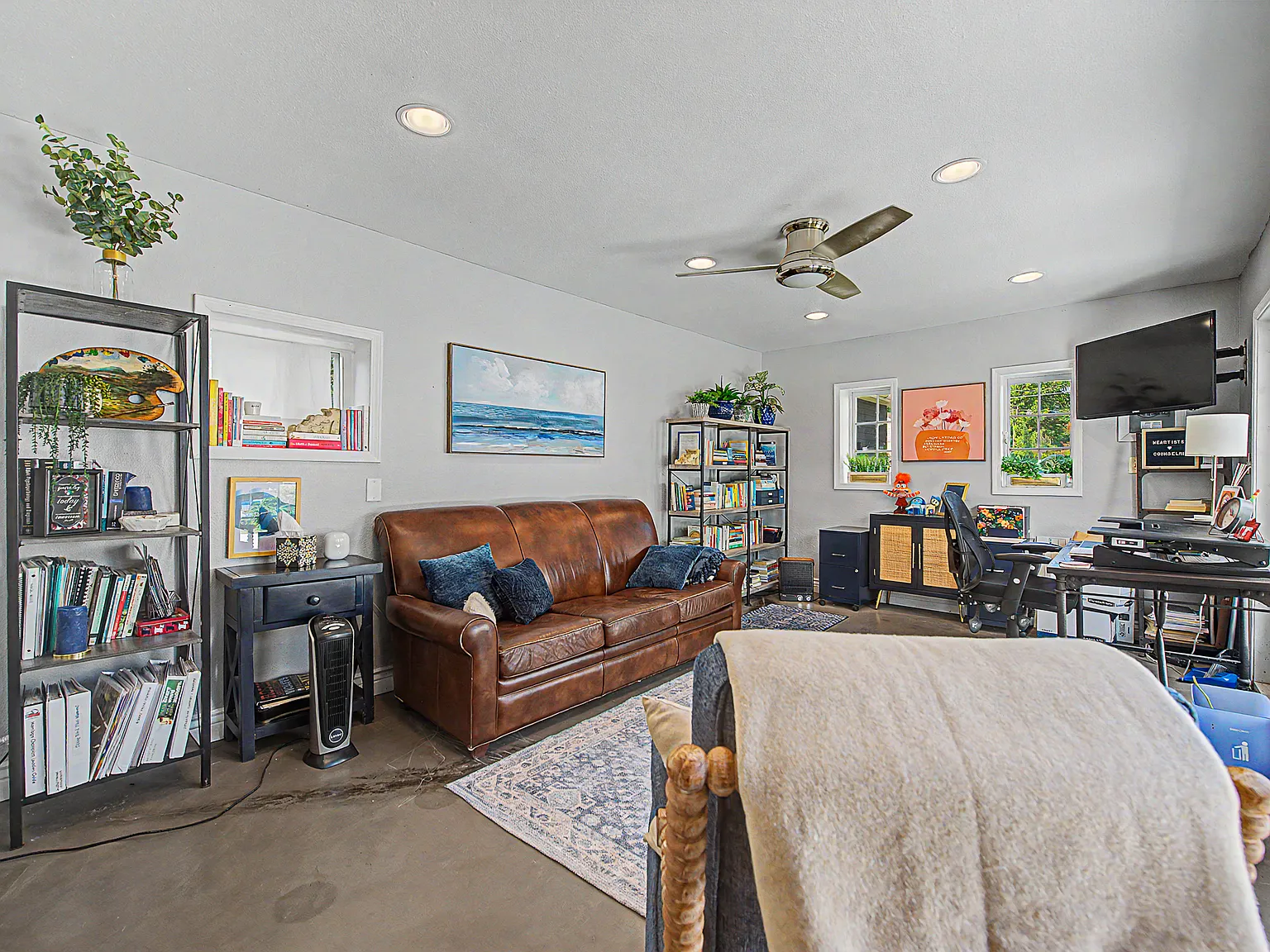 4 bed, 3454 sqft, $7,200 — Photo 3