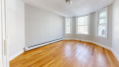 205 Chelsea St Photo 1