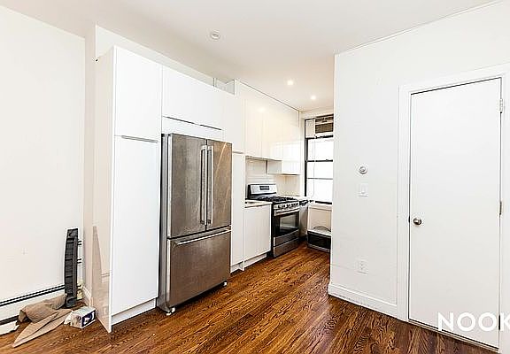 2nd image of 383 Knickerbocker Ave #3L