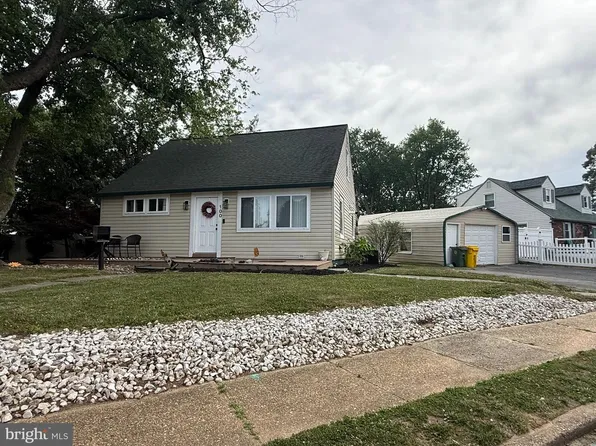 100 Bliss Ln, Glen Burnie, MD 21060