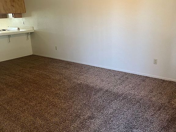 2nd image of 102 E Manzanita Dr #116