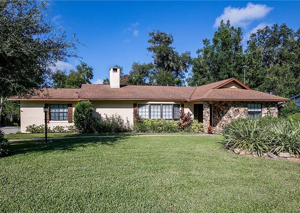 1st image of 1204 W Crooked Lake Pl