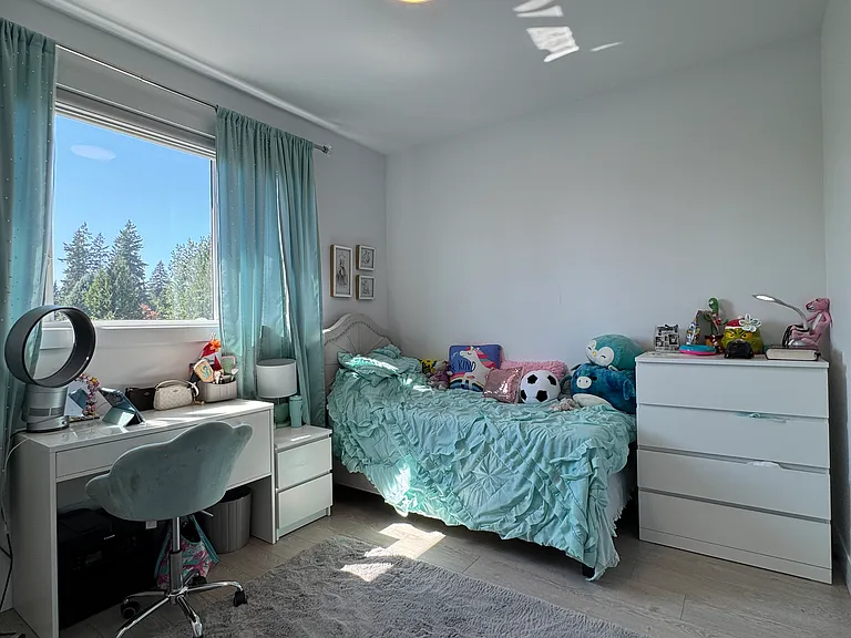 1250 Mitchell St — Photo 21