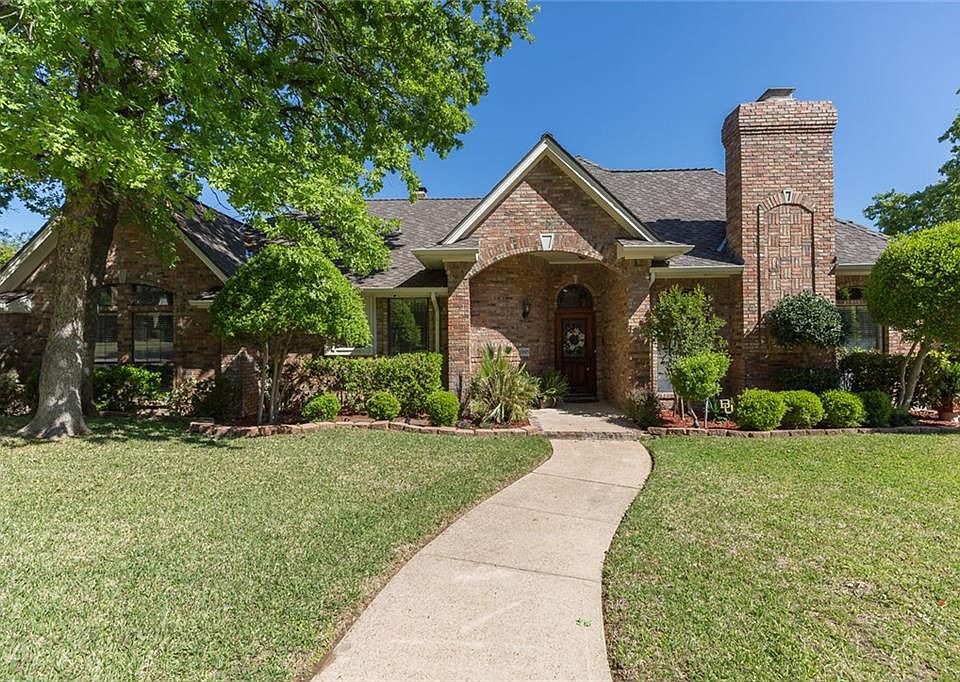1st image of 5905 Moss Dr