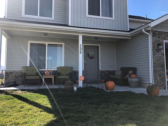 5th image of 135 W Cedar Ln #485