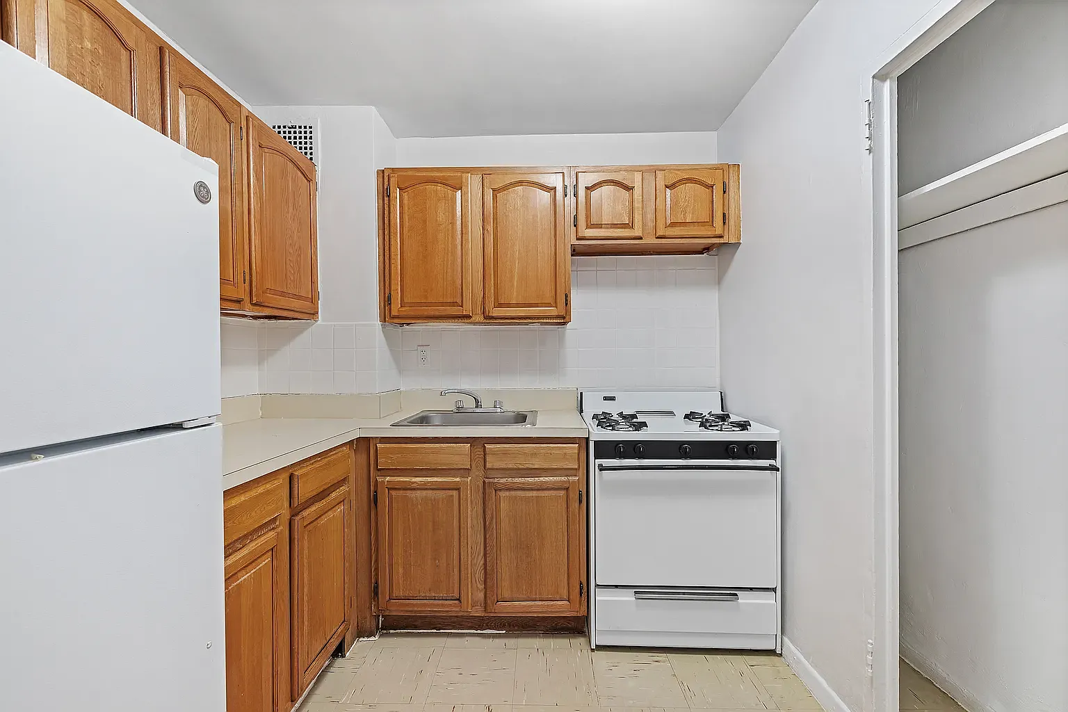 43-70 Kissena Boulevard — Photo 3