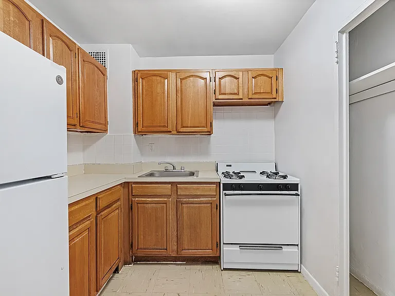 43-70 Kissena Blvd #20E — Photo 4