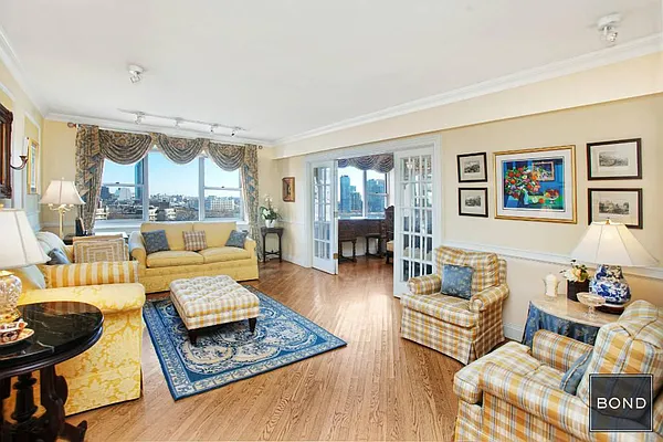 Sold by Bond New York | media 16