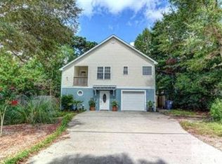 5 7th St N, Carolina Beach, NC 28428