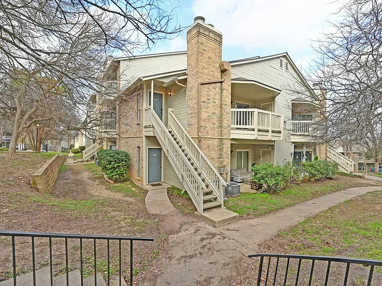 2450 Wickersham Ln #710 — Photo 19