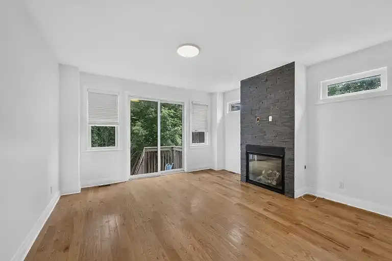 60 Young St #1A — Photo 11