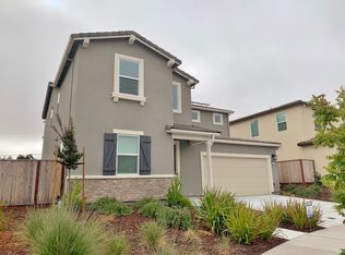 2130 Brighton Dr, Hollister, CA