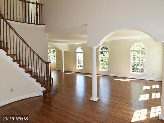 3rd image of 2773 Oakton Plantation Ln