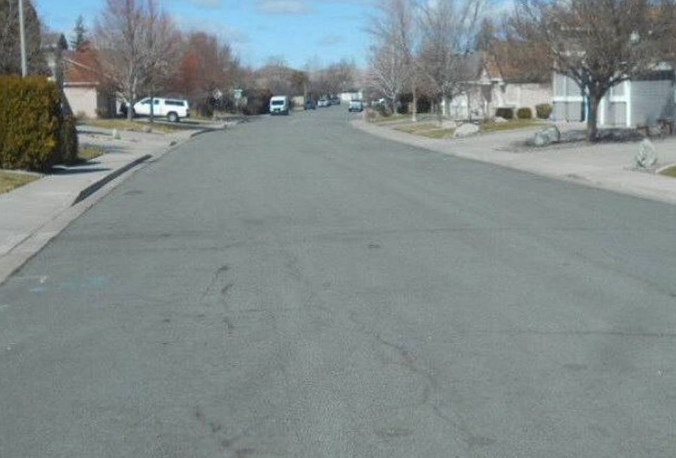 Exterior Neighborhood (street photo)