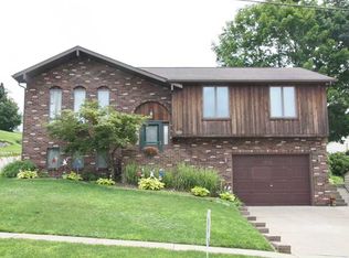 288 3rd St, Leechburg, PA 15656