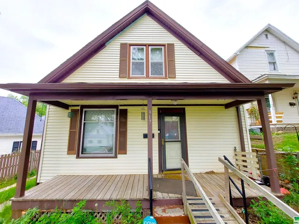317 W 1st St, Sioux City, IA 51103