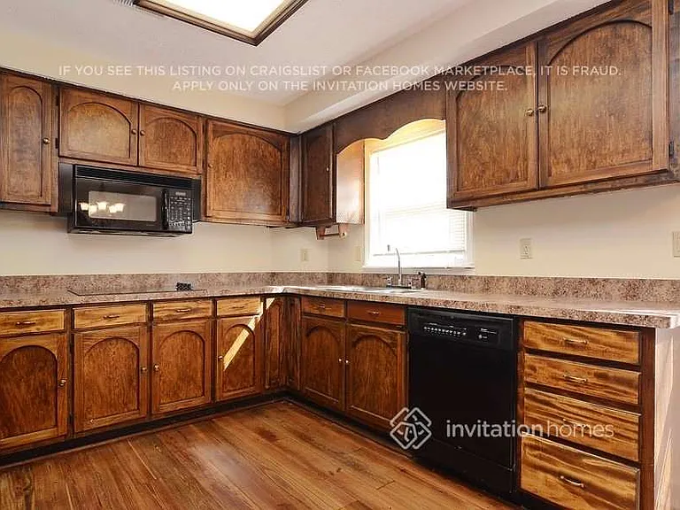 6212 Shallowford Way — Photo 5