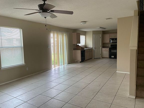 3rd image of 3916 Thunderbird Ave
