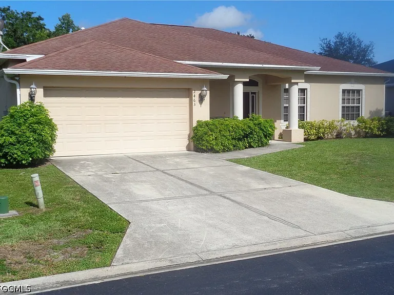 2463 Nature Pointe Loop — Photo 2