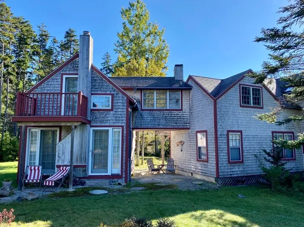 75 Boy Scout Point Road, Vinalhaven, ME 04863