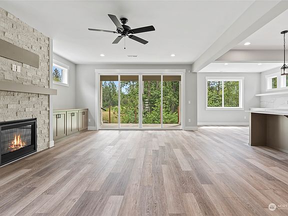 5th image of 7460 172nd Street Ct E