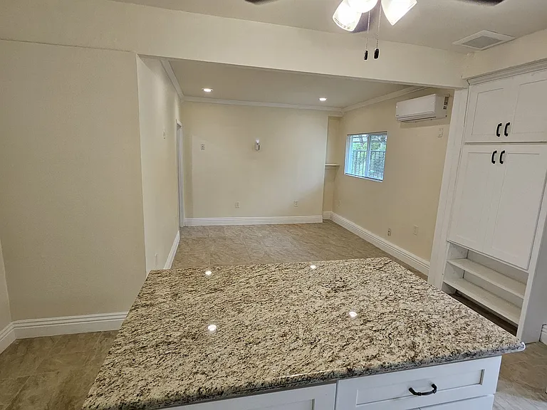 13844 Candlewood Ave — Photo 11