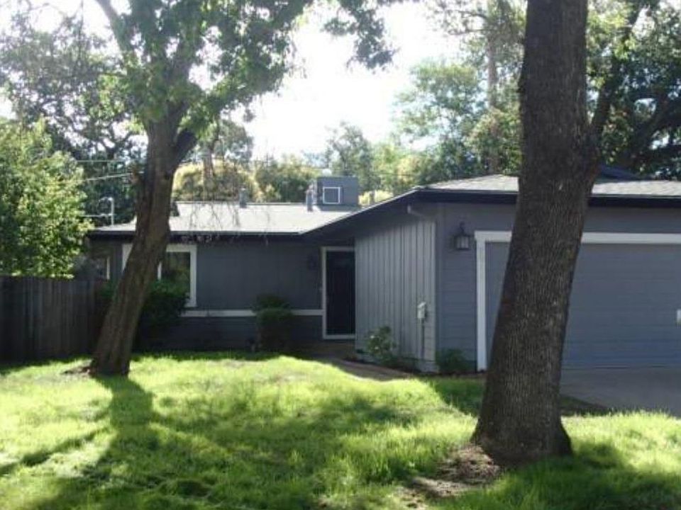 2nd image of 2211 Lee Way