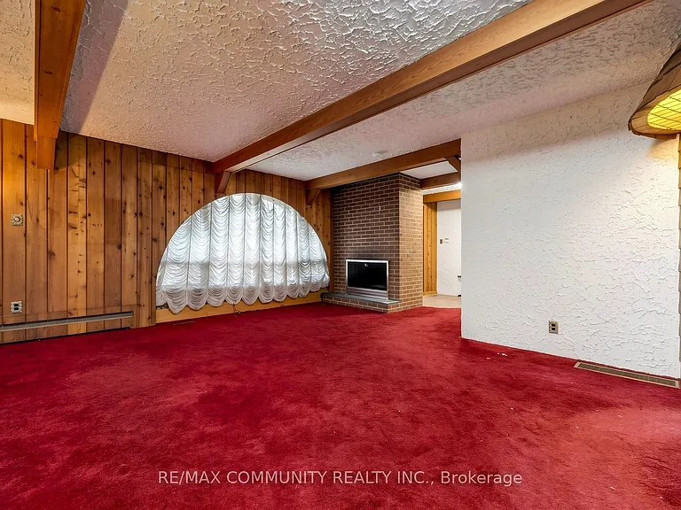 27 Annis Rd — Photo 3