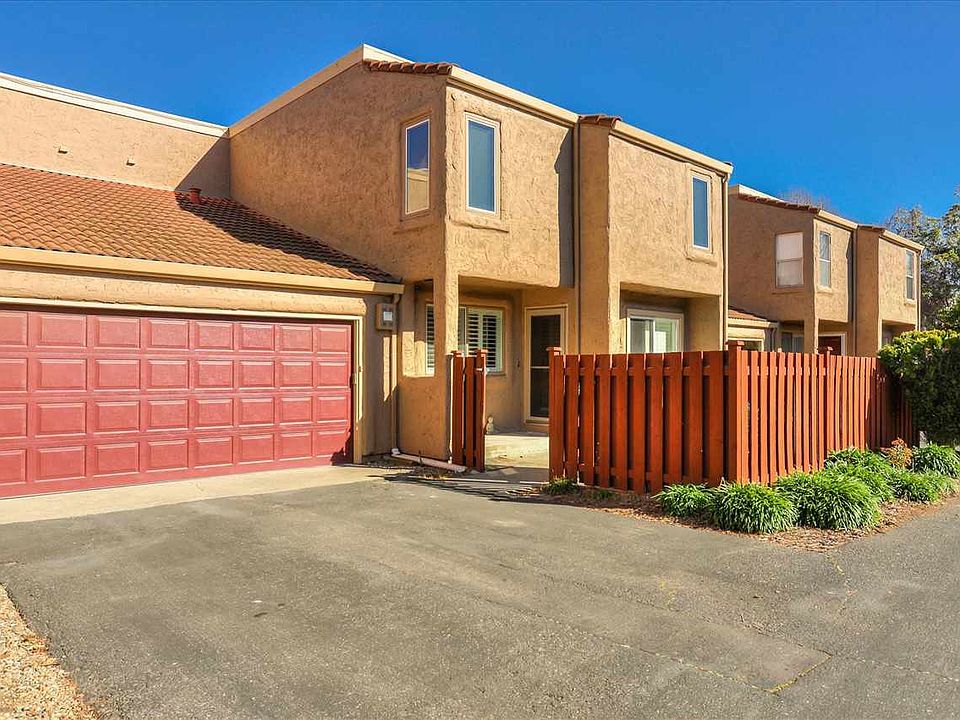 1st image of 38 Campo Verde Cir