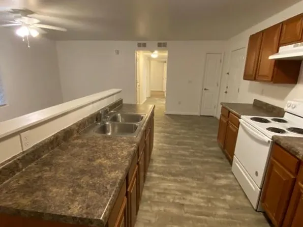 2501 24th St, Des Moines, IA