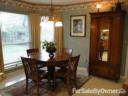5th image of 1360 Plantation Oaks Dr N