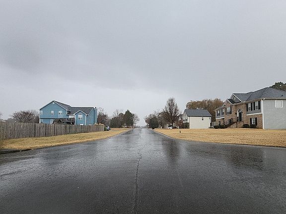 4th image of 41 Meadowbridge Dr SW