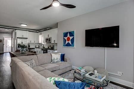 5th image of 1606 W Waveland Ave #2A