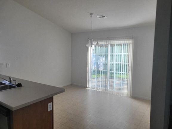 3rd image of 105 Waukegan Way
