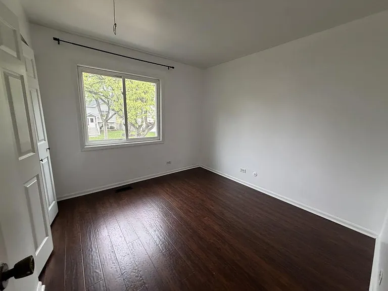 284 Hill Ave — Photo 15