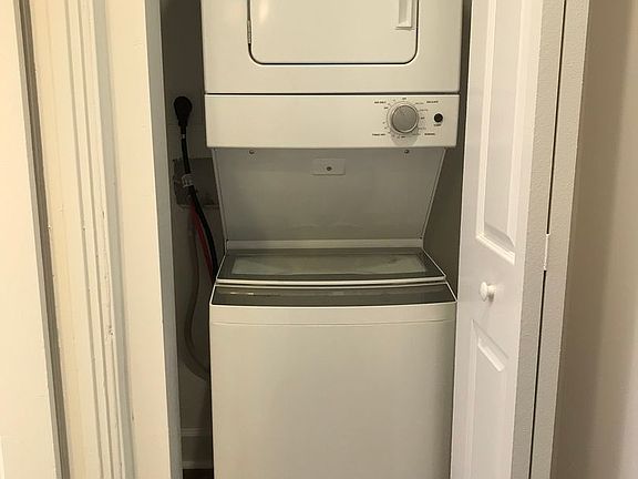5th image of 3550 Park Blvd #6
