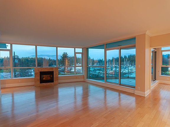 3rd image of 1777 Bayshore Dr #302