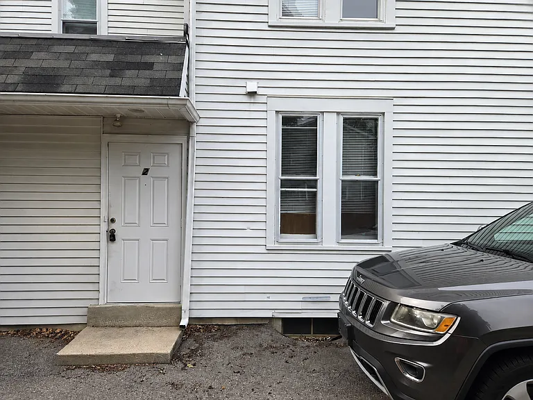 16A Manor Ave. — Photo 3