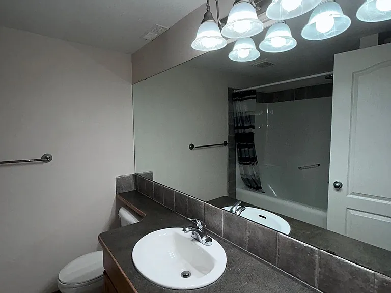 6225 Orr Dr #6225 — Photo 8
