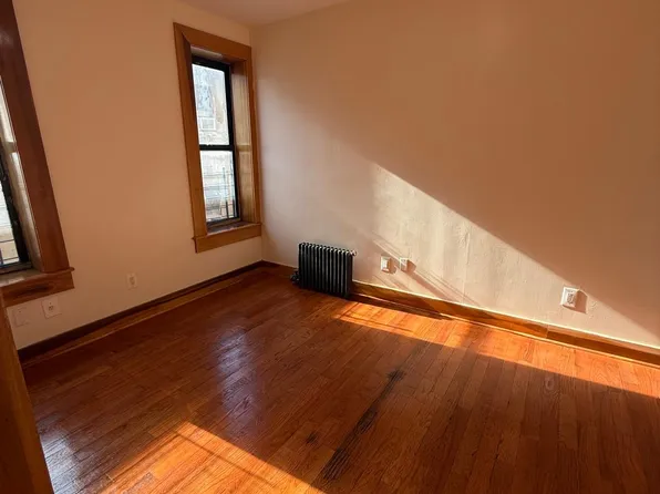 701 Avenue C image 4 of 8