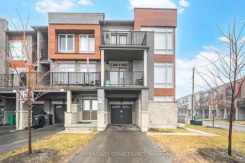 68 Donald Ficht Cres Photo 1