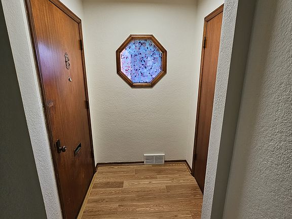 Entry way