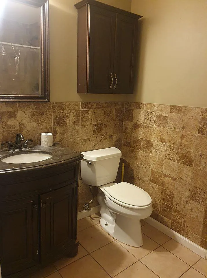 14 Liverpool Ct photo 1