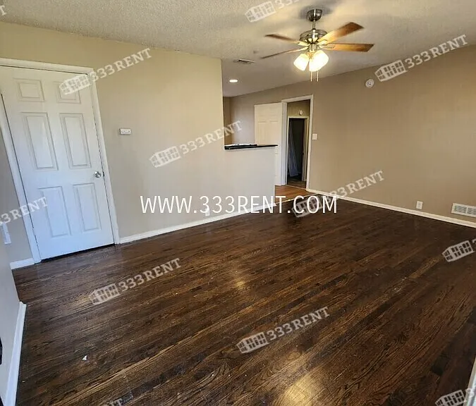 7305 E 111th Ter — Photo 3